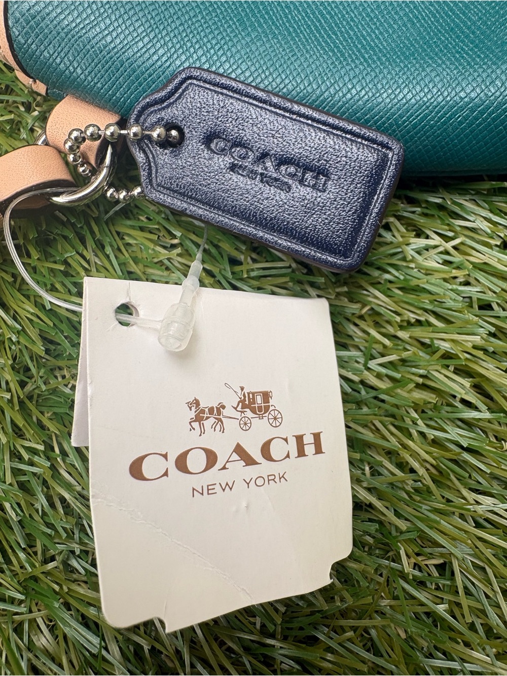 COACH Teal Leather Wristlet F51788 NWT Horse and Carriage - Picture 4 of 12